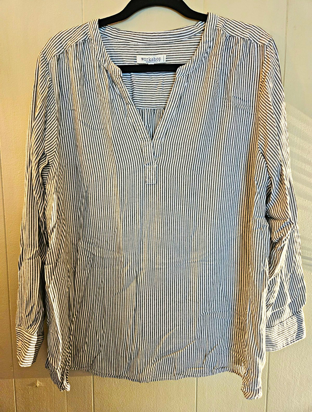 Workshop Republic Clothing Size 1X Plus White Black Striped Woven Rayon V-Neck